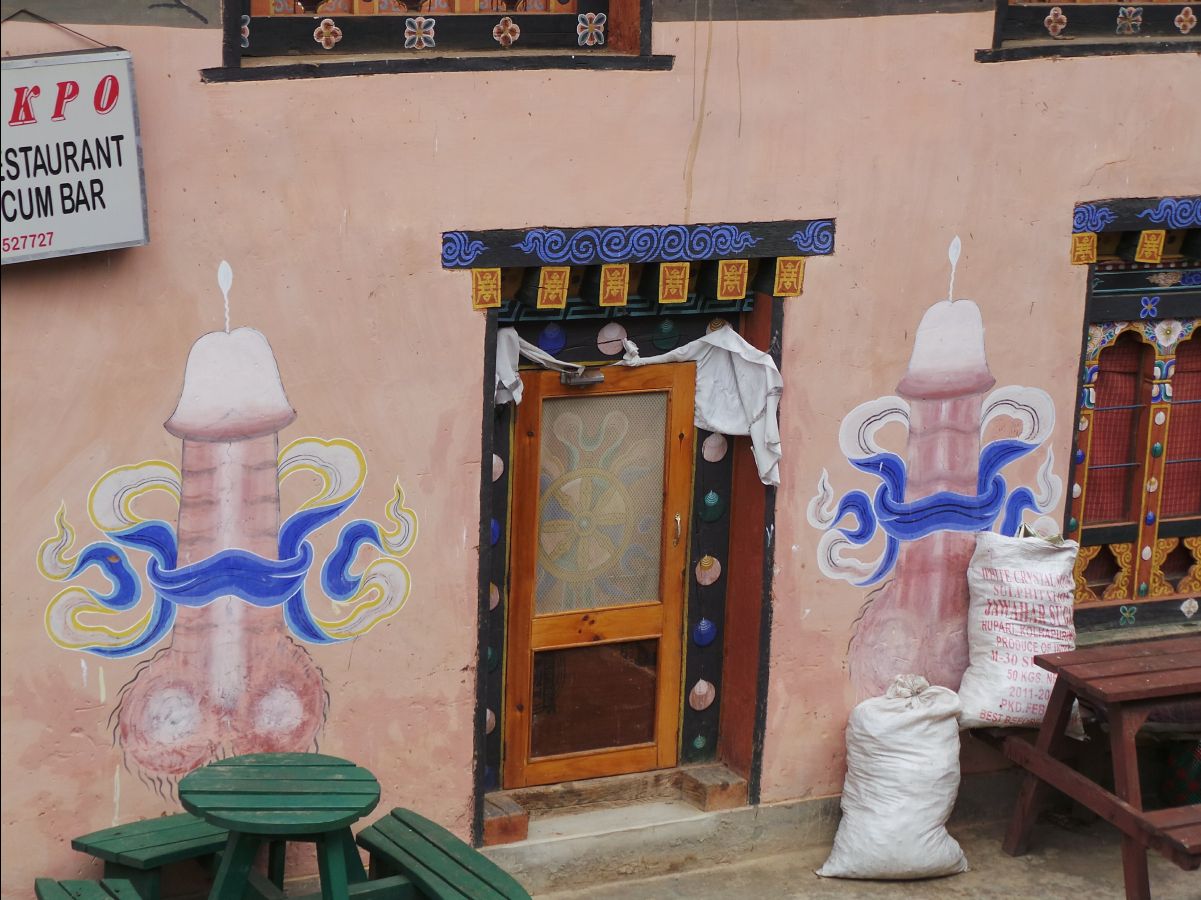 Chemi Lhakang Temple - on the way03